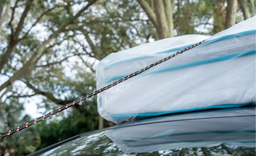 how to tie a mattress to a car roof rack